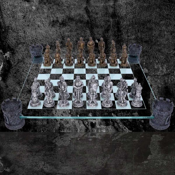 Medieval Knight Chess Set 43cm - Image 5