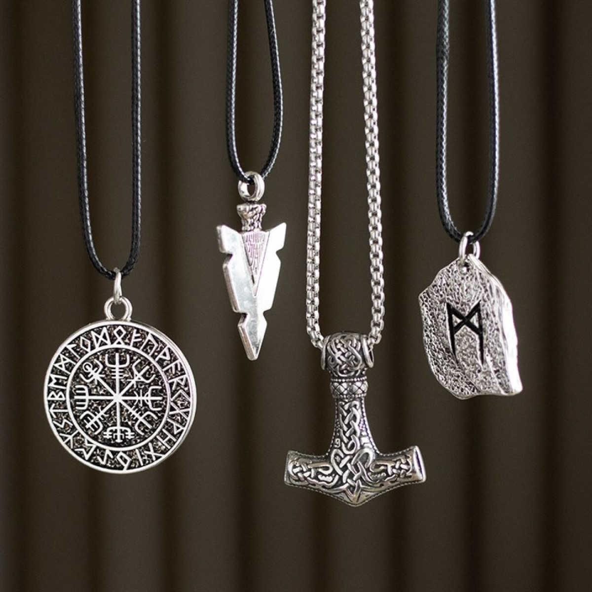 Mjölnir Hammer Necklace - Image 5